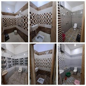 Family Room Private Bathroom